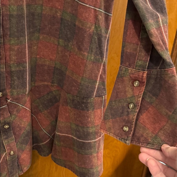 Plaid Button-Up Tunic Shirt NWT - Picture 4 of 5